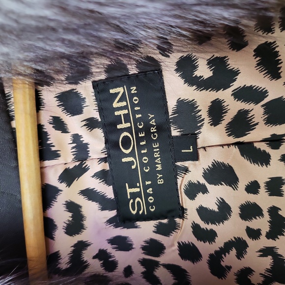 St. John large womens leather jacket. - Picture 2 of 8